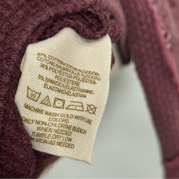 Free People • Crafty Lace Cuff Long Sleeve Thermal Top Burgundy S - Picture 12 of 12